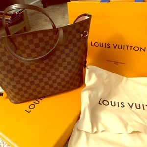 AUTHENTIC Louis Vuitton Neverfull MM purse
